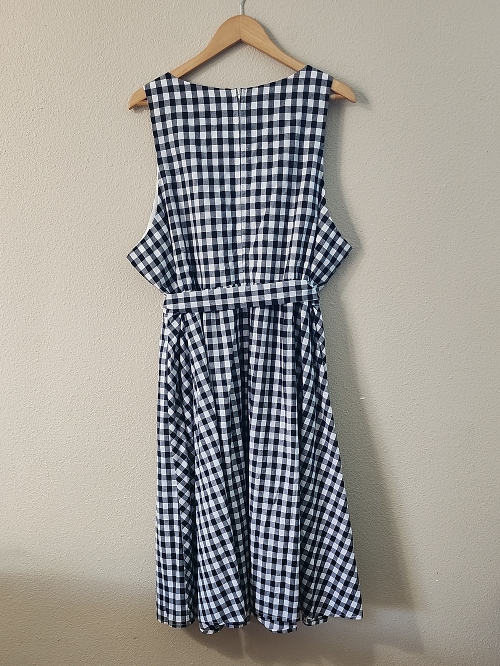 Modcloth Black & White Gingham Wrap Midi Dress - Picture 4 of 14